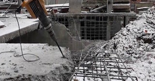 Демонтаж монолитного перекрытия в Железногорске - Профессиональная разборка от 832 руб.